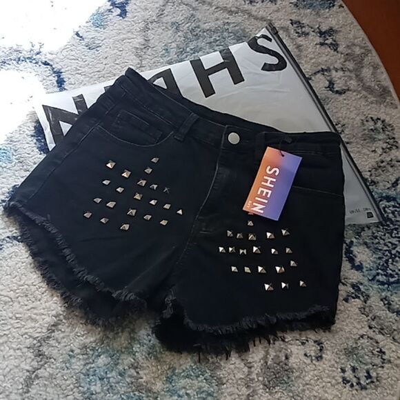 SHEIN STUDDED RAW HEM SHORTS - Picture 1 of 4